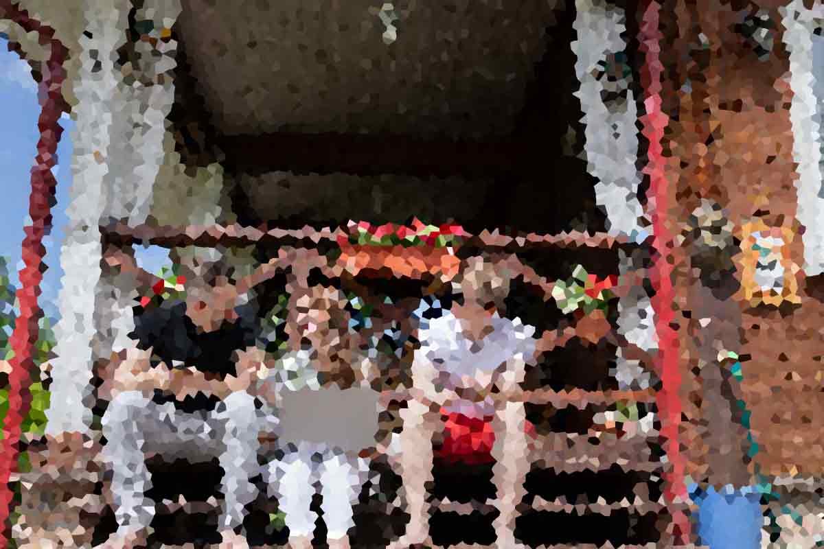 Why Business Travelers Are Choosing Hostels Again Why Business Travelers Are Choosing Hostels Again